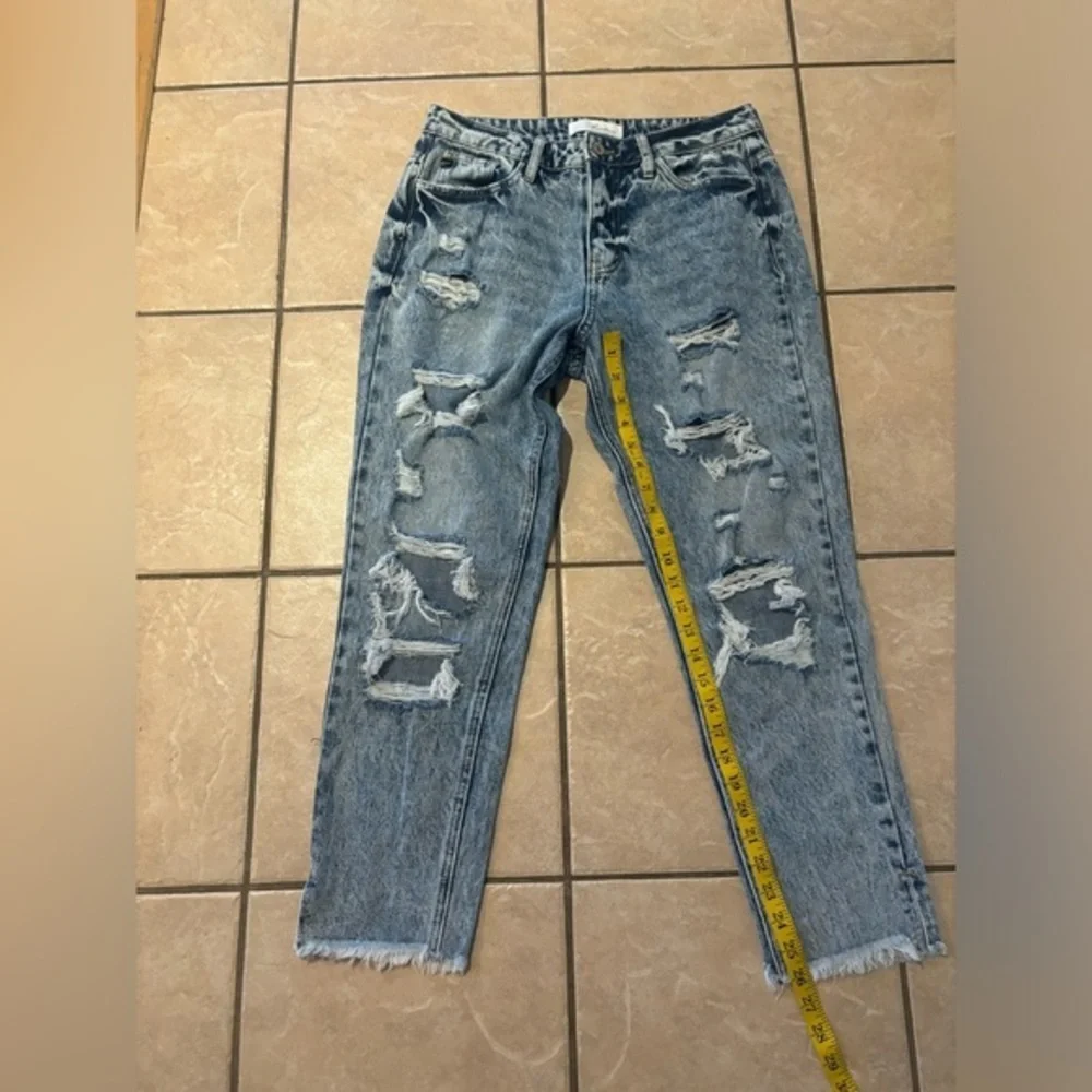 KanCan‎ distressed jeans